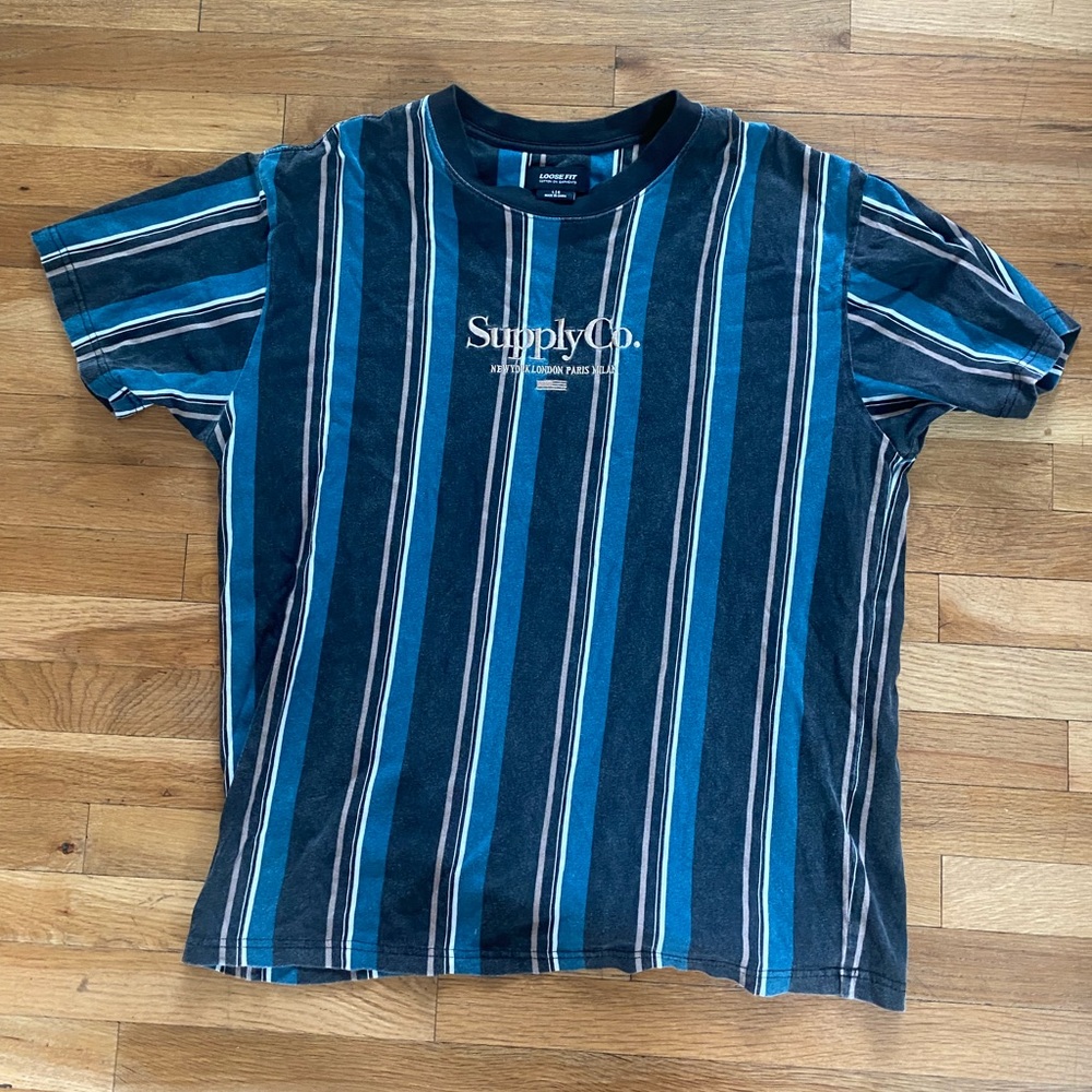 graphic tee